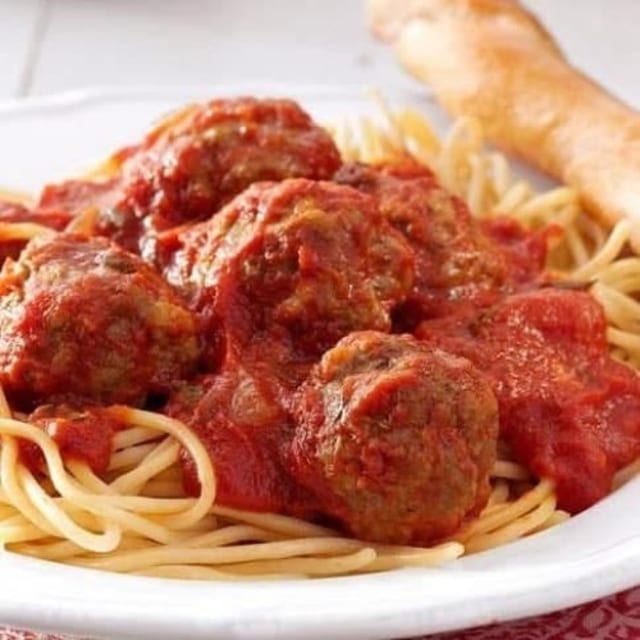 MAMA'S MEATBALLS.