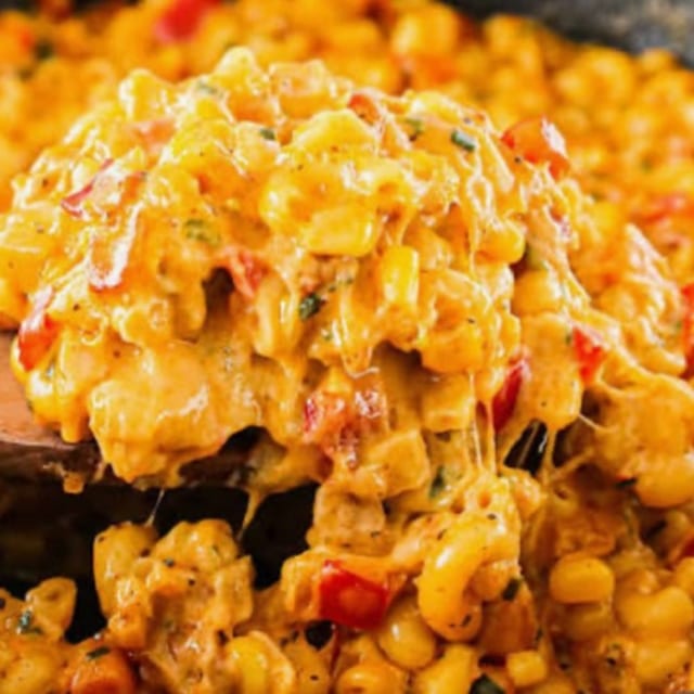 CAJUN MAC AND CHEESE.