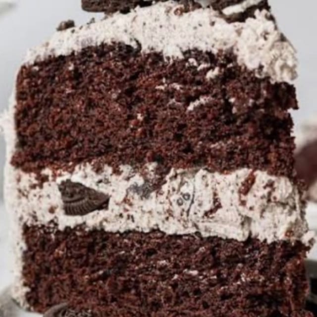 OREO CAKE.