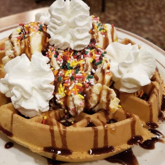 WAFFLE WITH ICE CREAM.