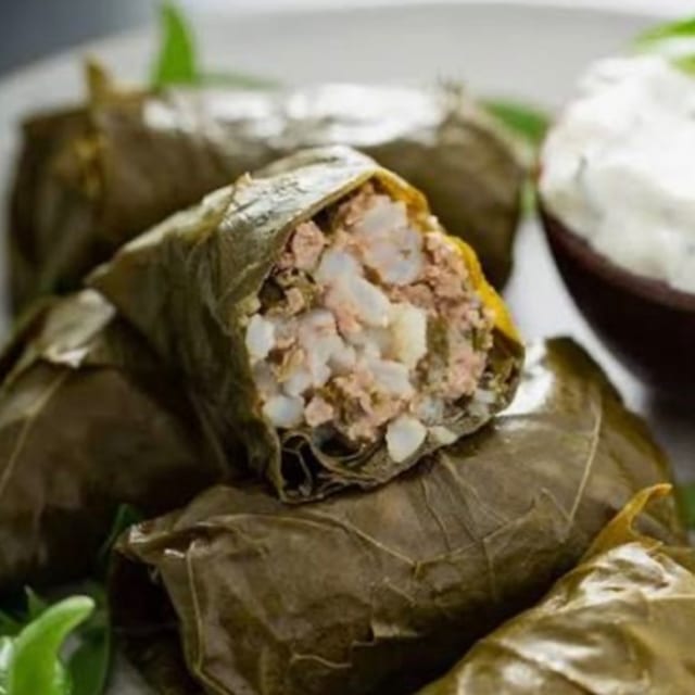 STUFFED GRAPE LEAVES (4).