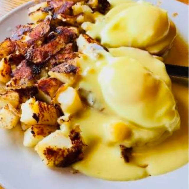 IRISH EGGS BENEDICT.