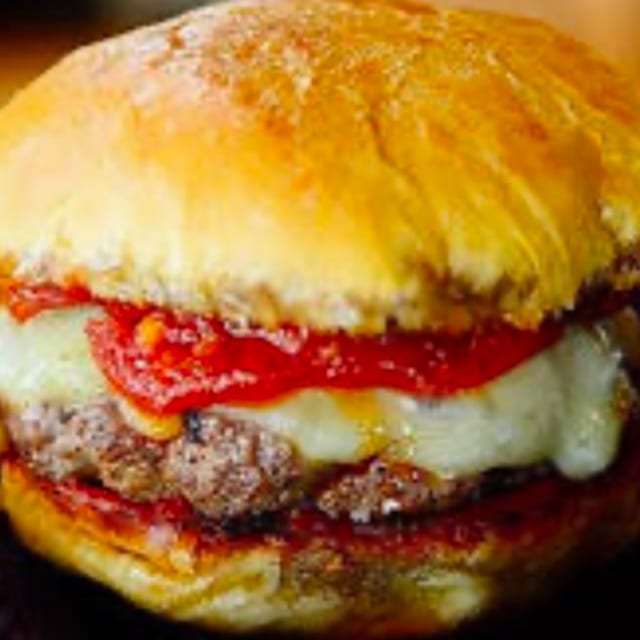 PIZZA BURGER.