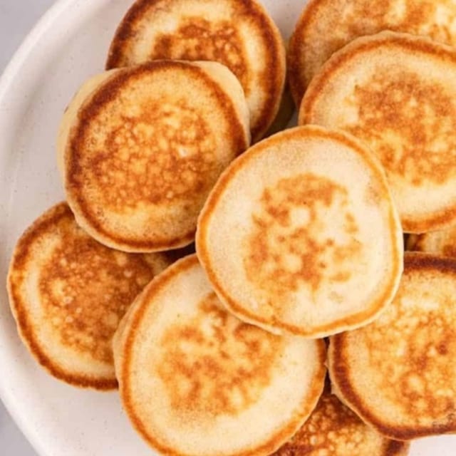 SILVER DOLLAR PANCAKES (9).