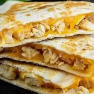 CHICKEN CHEESE QUESADILLA