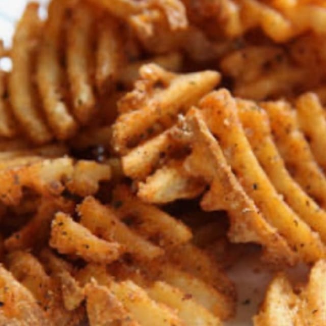 SIDE WAFFLE FRIES.
