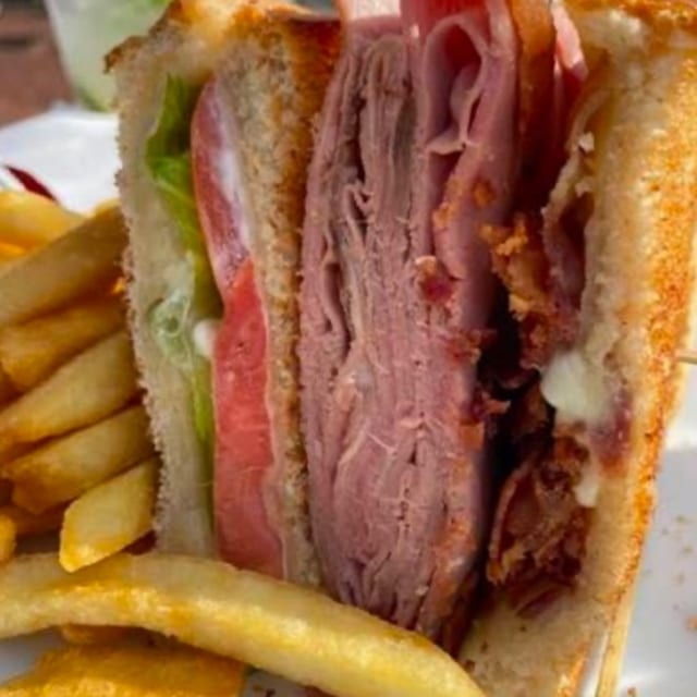 ROAST BEEF CLUB.