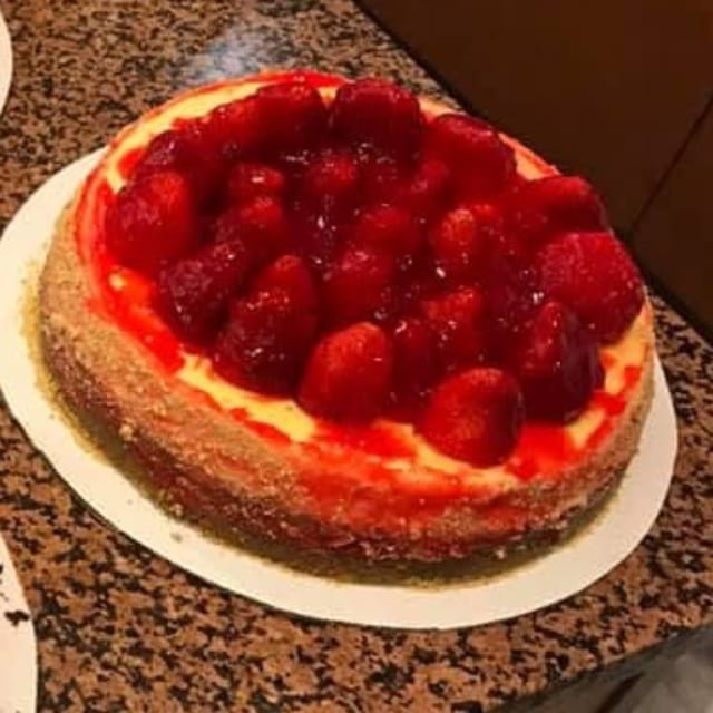 STRAWBERRY CHEESECAKE.